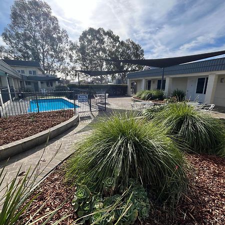 Ryley Motor Inn Wangaratta Eksteriør bilde